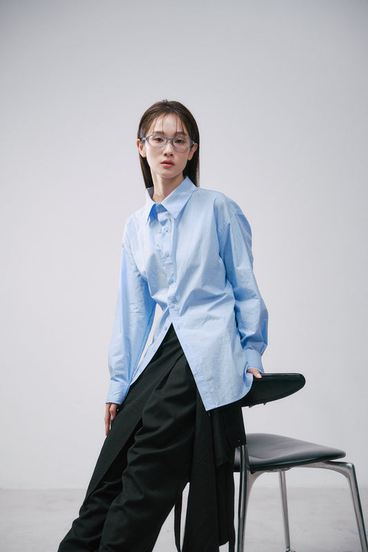 天藍釦飾收腰襯衫