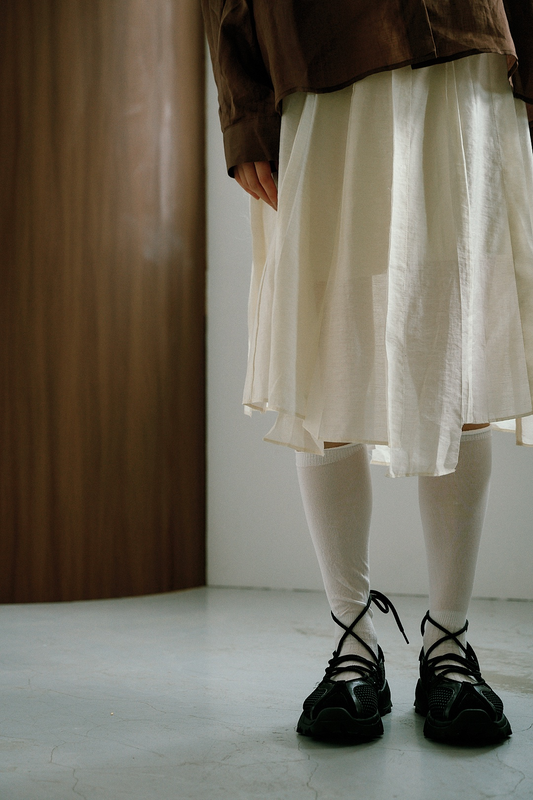 雙層不規則及膝裙(米白)