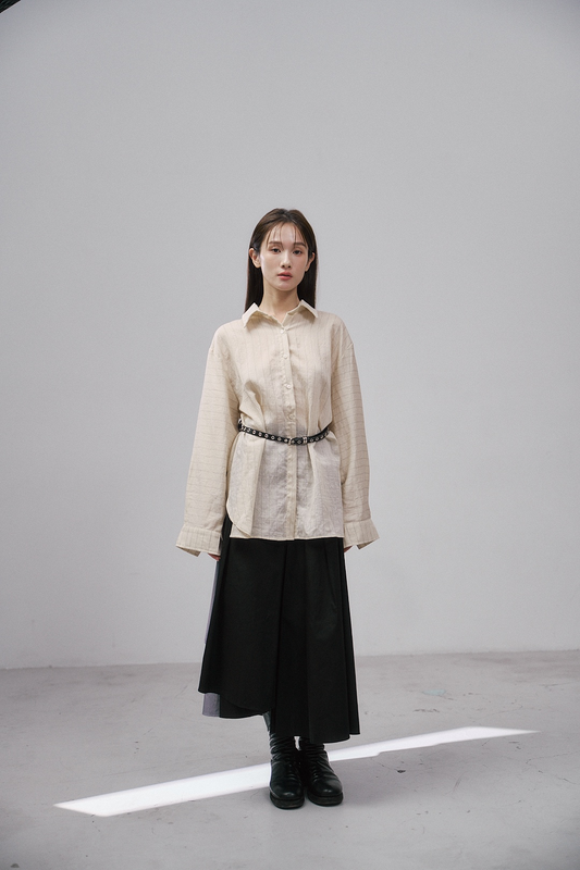 米黃薄透條紋襯衫